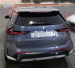 بی ئێم دەبڵیو X1